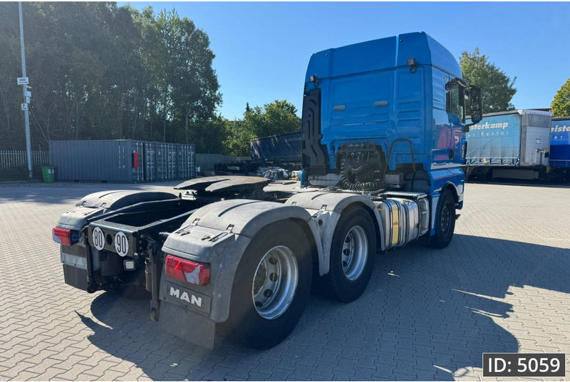 MAN TGX 33.540 XLX, Euro 5, / 6x4 / Retarder / Hydraulics - Sattelzugmaschine: das Bild 3 MAN TGX 33.540 XLX, Euro 5, / 6x4 / Retarder / Hydraulics - Sattelzugmaschine: das Bild 3