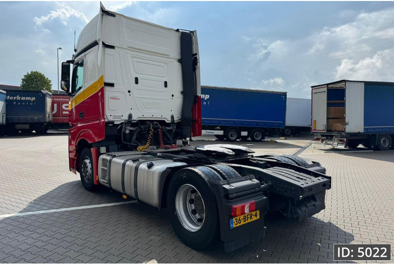 Mercedes-Benz Actros 1845 GigaSpace, Euro 6, / Gigaspace - Sattelzugmaschine: das Bild 2 Mercedes-Benz Actros 1845 GigaSpace, Euro 6, / Gigaspace - Sattelzugmaschine: das Bild 2