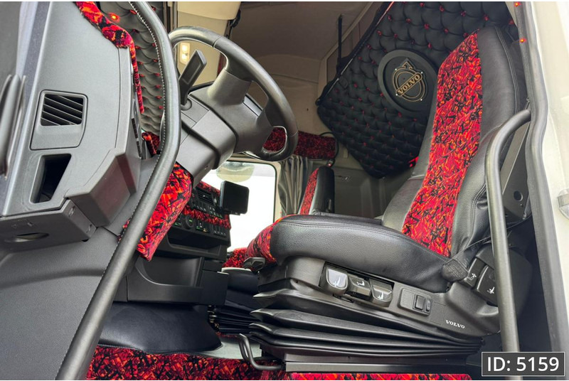 Volvo FH 460 Globetrotter XL, Euro 6, / 2 Tanks / Spec. Interior / TOP condition! - Sattelzugmaschine: das Bild 5 Volvo FH 460 Globetrotter XL, Euro 6, / 2 Tanks / Spec. Interior / TOP condition! - Sattelzugmaschine: das Bild 5