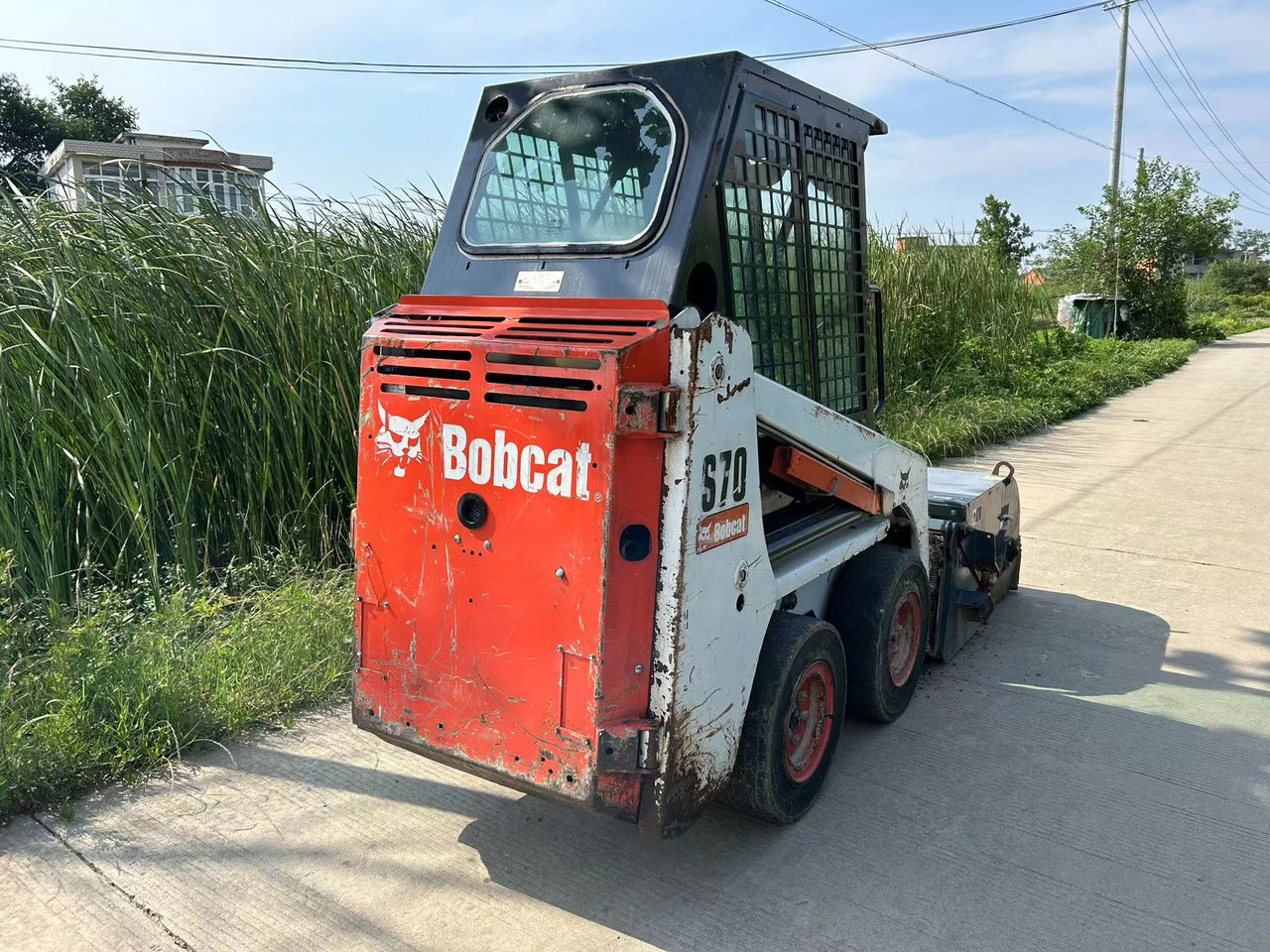 BOBCAT S70 Sliding Sweeper Click for Discount - Kompaktlader: das Bild 4 BOBCAT S70 Sliding Sweeper Click for Discount - Kompaktlader: das Bild 4