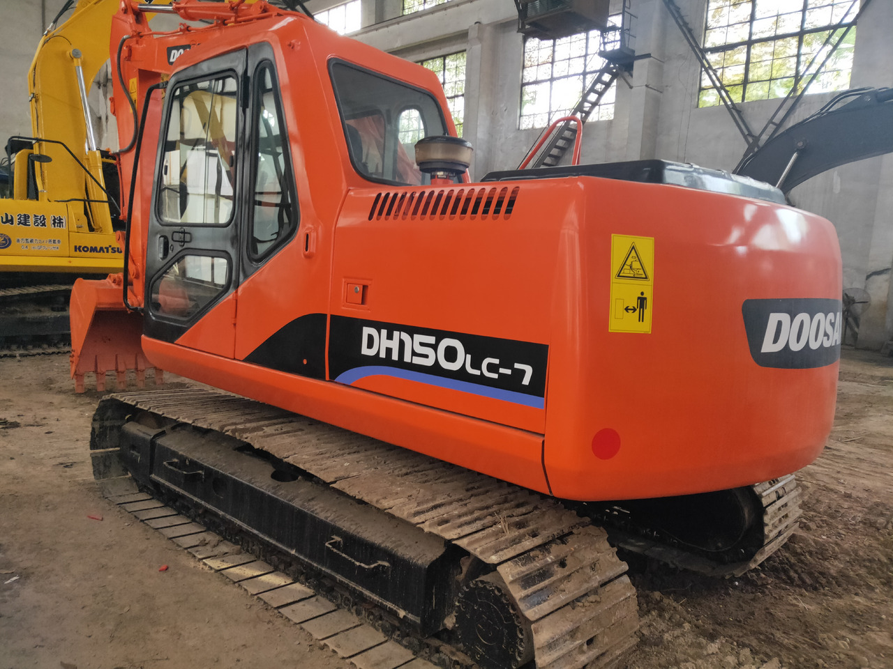 DOOSAN DH150LC-7 - Kettenbagger: das Bild 4 DOOSAN DH150LC-7 - Kettenbagger: das Bild 4