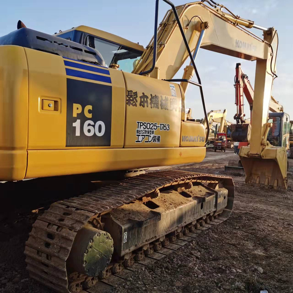 KOMATSU PC160-7 - Kettenbagger: das Bild 5 KOMATSU PC160-7 - Kettenbagger: das Bild 5