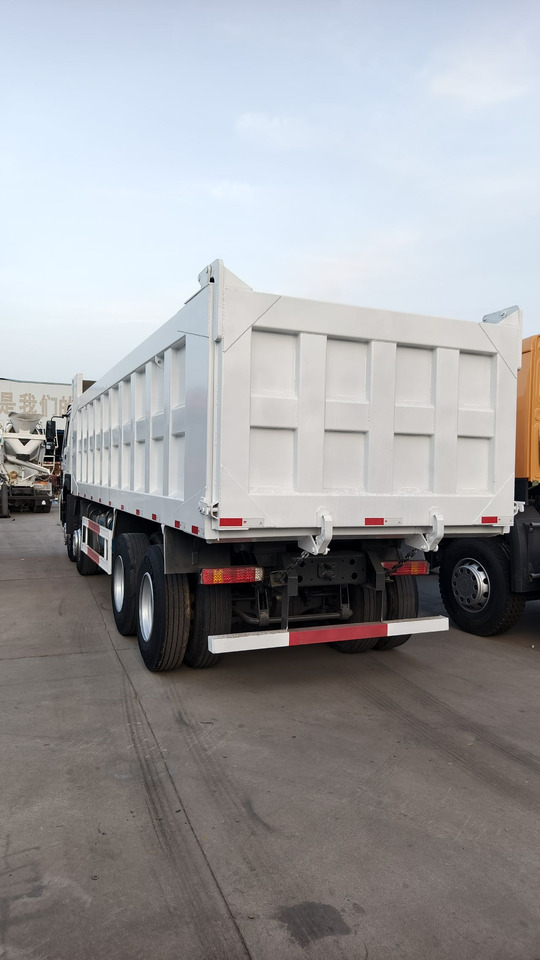 SINOTRUK HOWO 371 8x4 Dump Truck Click for Discount - LKW: das Bild 5 SINOTRUK HOWO 371 8x4 Dump Truck Click for Discount - LKW: das Bild 5