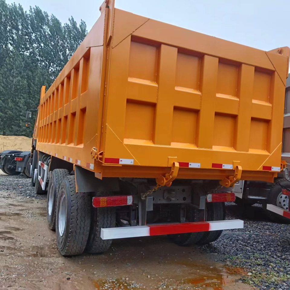 SINOTRUK 8x4 HOWO Dump Truck Click for Discount - Kipper: das Bild 4 SINOTRUK 8x4 HOWO Dump Truck Click for Discount - Kipper: das Bild 4