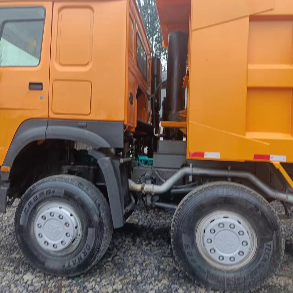 SINOTRUK 8x4 HOWO Dump Truck Click for Discount - Kipper: das Bild 5 SINOTRUK 8x4 HOWO Dump Truck Click for Discount - Kipper: das Bild 5