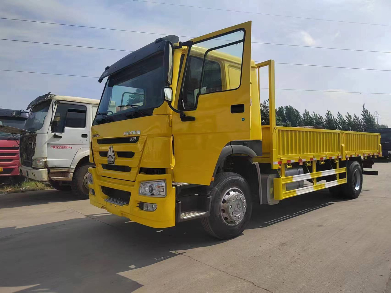 SINOTRUK HOWO 336HP Dump Truck - Kipper: das Bild 1 SINOTRUK HOWO 336HP Dump Truck - Kipper: das Bild 1