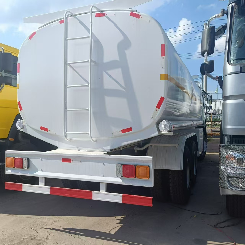 SINOTRUK HOWO 371 - Tankwagen: das Bild 5 SINOTRUK HOWO 371 - Tankwagen: das Bild 5