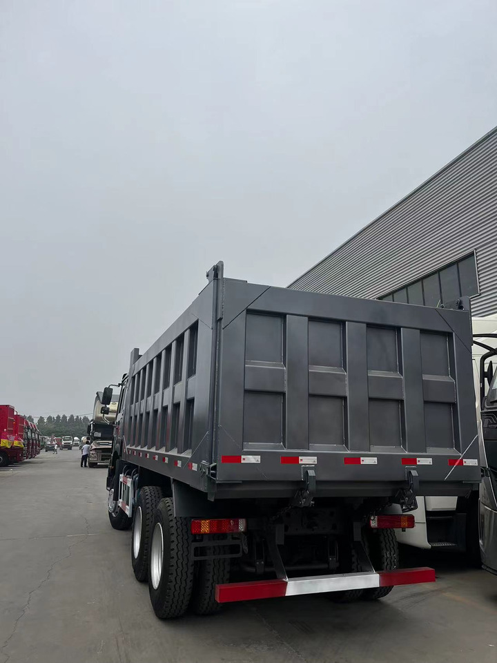 SINOTRUK HOWO 380HP Dump Truck 6x4 Click for Discount - Kipper: das Bild 4 SINOTRUK HOWO 380HP Dump Truck 6x4 Click for Discount - Kipper: das Bild 4