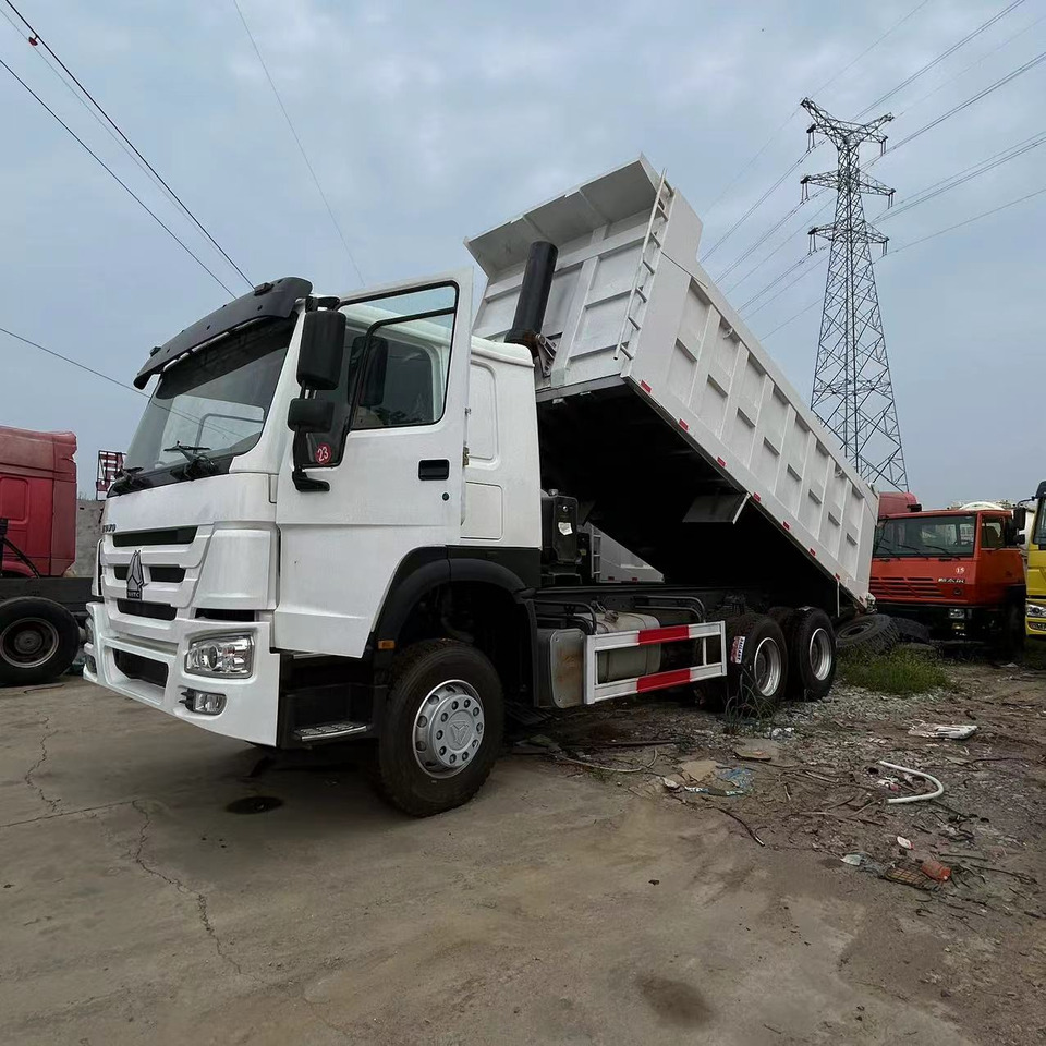 SINOTRUK HOWO 6x4 Dump Truck Click for Discount - Kipper: das Bild 4 SINOTRUK HOWO 6x4 Dump Truck Click for Discount - Kipper: das Bild 4
