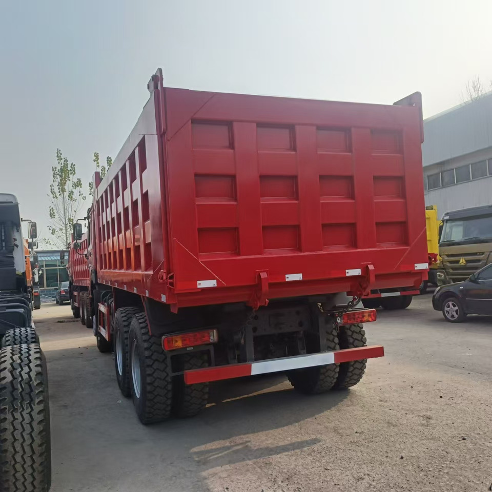 SINOTRUK HOWO 6x4 Dump Truck Click for Discount - Kipper: das Bild 2 SINOTRUK HOWO 6x4 Dump Truck Click for Discount - Kipper: das Bild 2