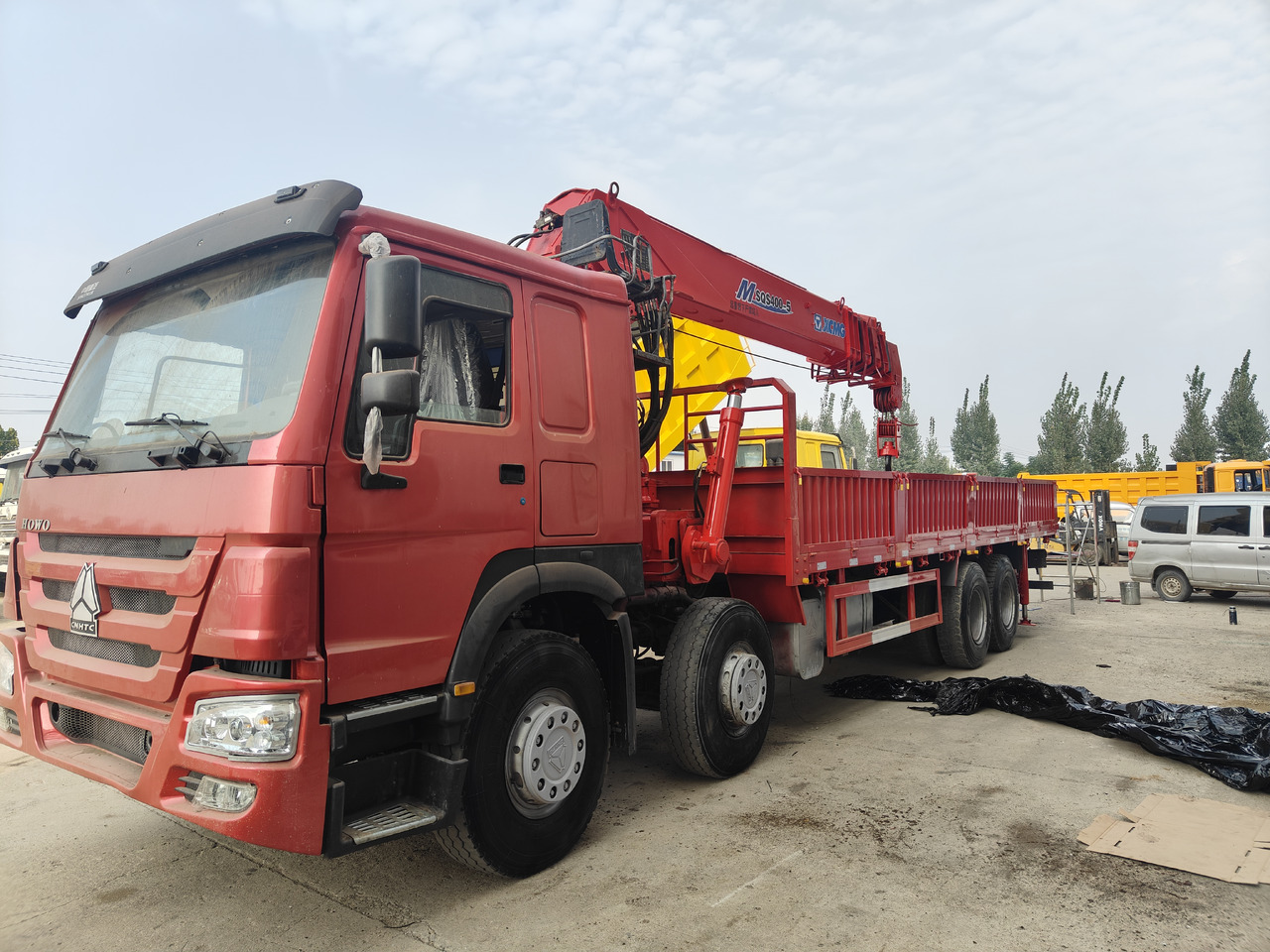 SINOTRUK HOWO 8X4 16 TONS CLICK HERE FOR DISCOUNT - Autokran: das Bild 2 SINOTRUK HOWO 8X4 16 TONS CLICK HERE FOR DISCOUNT - Autokran: das Bild 2