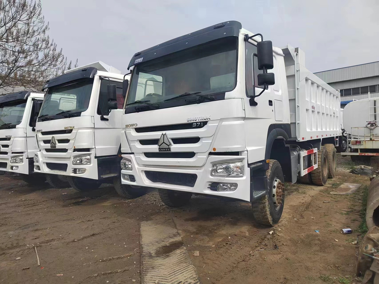 Sino HOWO 6x4 Dump Truck Click for Discount - Kipper: das Bild 3 Sino HOWO 6x4 Dump Truck Click for Discount - Kipper: das Bild 3
