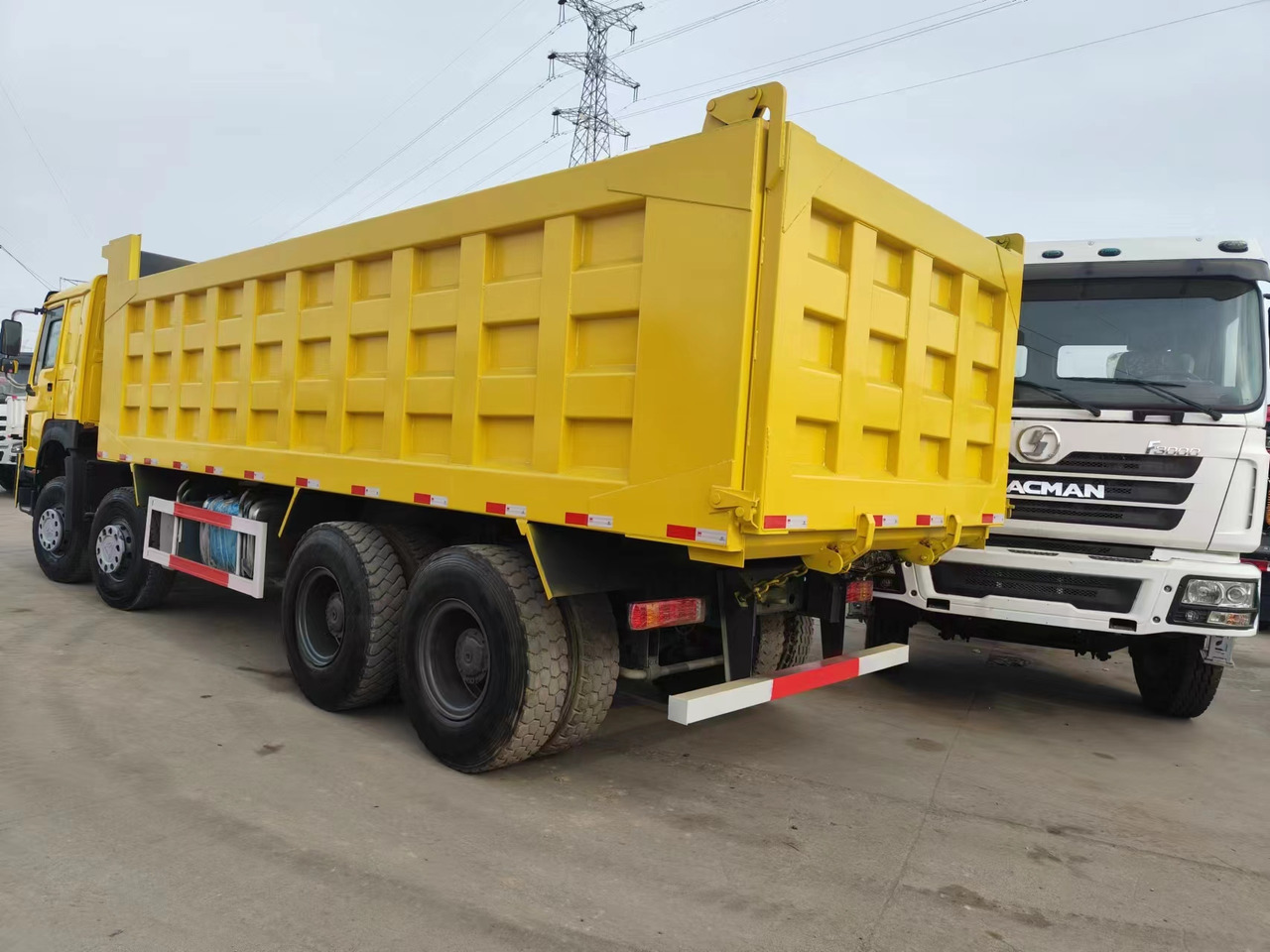 Sino HOWO 8x4 Dump Truck Click for Discount - Kipper: das Bild 3 Sino HOWO 8x4 Dump Truck Click for Discount - Kipper: das Bild 3