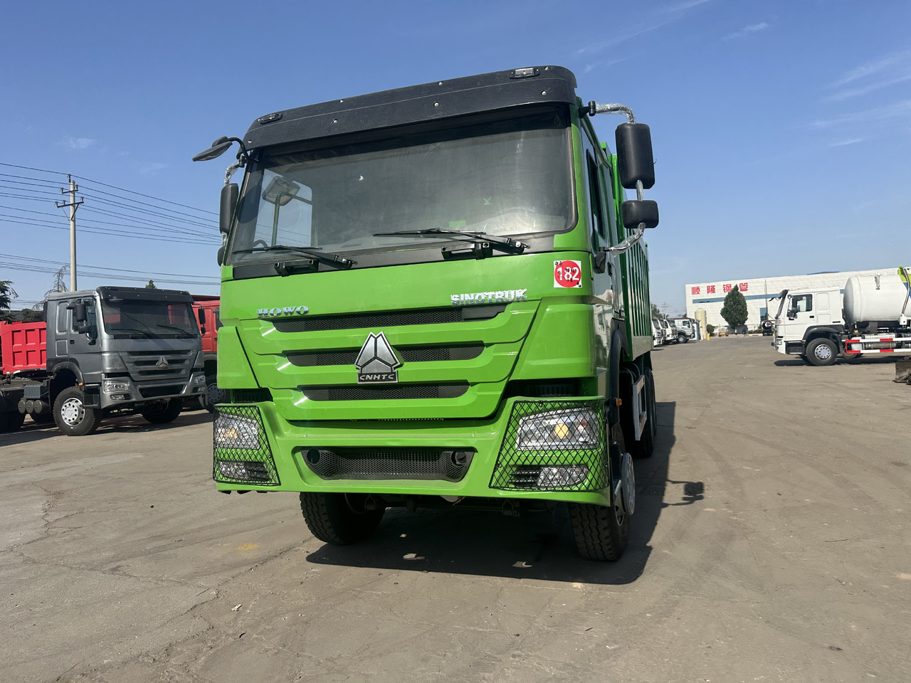Sinotruck 6x4 HOWO Dump Truck Clcik for Discount - Kipper: das Bild 1 Sinotruck 6x4 HOWO Dump Truck Clcik for Discount - Kipper: das Bild 1
