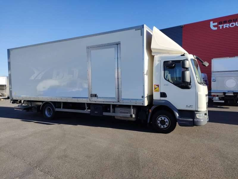 Camion Porteur 12 TONNES 210 CV HAYON PORTE RELEVANTE - Koffer LKW: das Bild 1 Camion Porteur 12 TONNES 210 CV HAYON PORTE RELEVANTE - Koffer LKW: das Bild 1