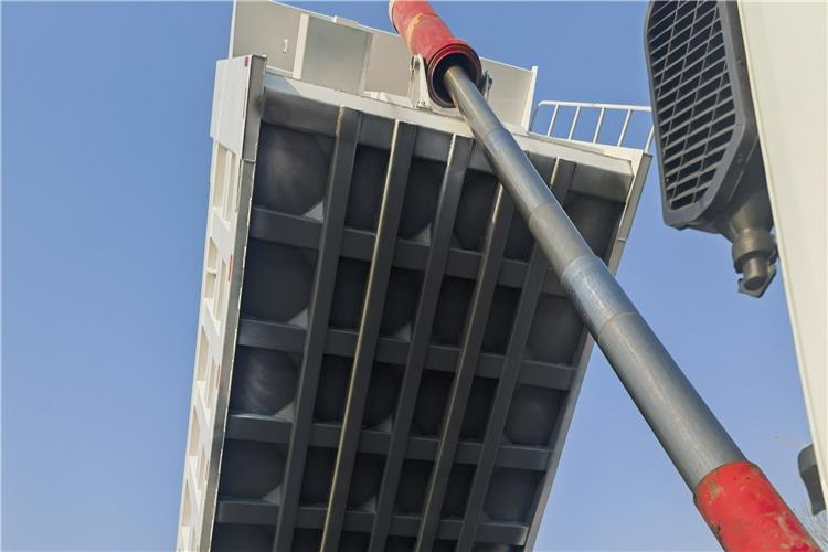 SINOTRUK Second Hand Howo 8X4 Tipper Truck Price for Sale In Ghana - Kipper: das Bild 4 SINOTRUK Second Hand Howo 8X4 Tipper Truck Price for Sale In Ghana - Kipper: das Bild 4