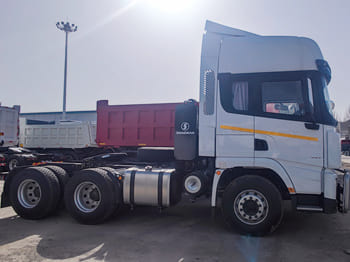 SHACMAN Shacman Trailer Truck for Sale in Sierra Leone - Sattelzugmaschine: das Bild 2 SHACMAN Shacman Trailer Truck for Sale in Sierra Leone - Sattelzugmaschine: das Bild 2