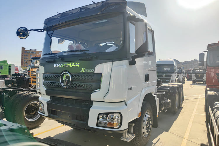 SHACMAN Shacman X3000 Truck Head for Sale in Malawi - Sattelzugmaschine: das Bild 2 SHACMAN Shacman X3000 Truck Head for Sale in Malawi - Sattelzugmaschine: das Bild 2