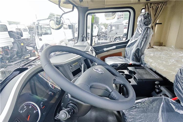 Shacman Shacman X3000 Truck Head 6x4 for Sale In Zambia - Sattelzugmaschine: das Bild 5 Shacman Shacman X3000 Truck Head 6x4 for Sale In Zambia - Sattelzugmaschine: das Bild 5