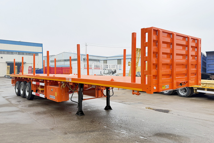 TITAN 3 Axle Timber Trailer for Sale in Kenya - Holzauflieger: das Bild 1 TITAN 3 Axle Timber Trailer for Sale in Kenya - Holzauflieger: das Bild 1