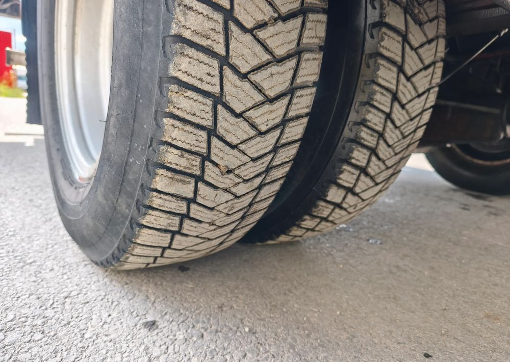 Fahrgestell LKW Iveco DAILY 70C18  rama do zabudowy 6 M obsługa silnika nowy rozrząd: das Bild 7