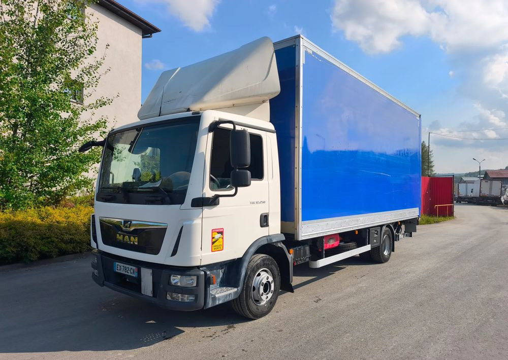 MAN TGL 12.250 podwozie do zabudowy - Fahrgestell LKW: das Bild 2 MAN TGL 12.250 podwozie do zabudowy - Fahrgestell LKW: das Bild 2