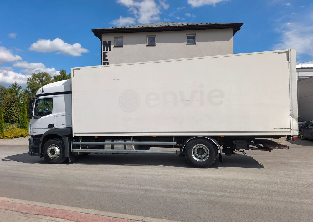 Mercedes-Benz ACTROS 18.360 kontener 18 p , winda - Koffer LKW: das Bild 3 Mercedes-Benz ACTROS 18.360 kontener 18 p , winda - Koffer LKW: das Bild 3