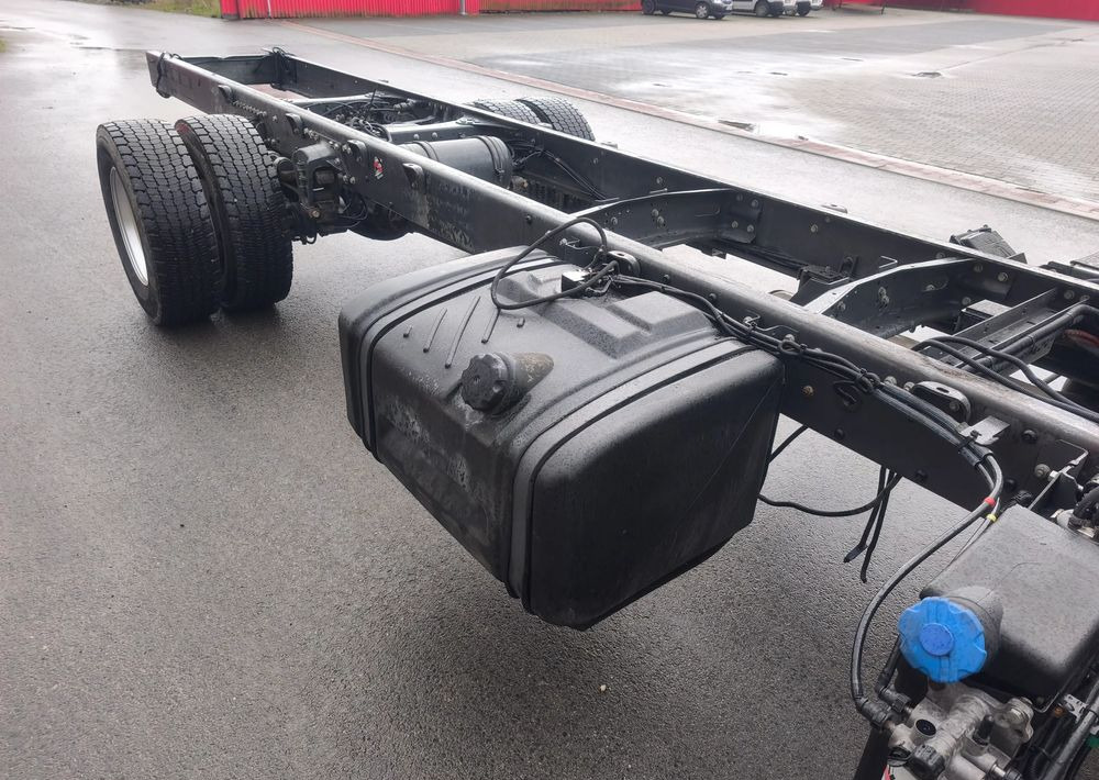 Renault Midlum 220.14 220.16 rama do zabudowy poduszka - Fahrgestell LKW: das Bild 5 Renault Midlum 220.14 220.16 rama do zabudowy poduszka - Fahrgestell LKW: das Bild 5