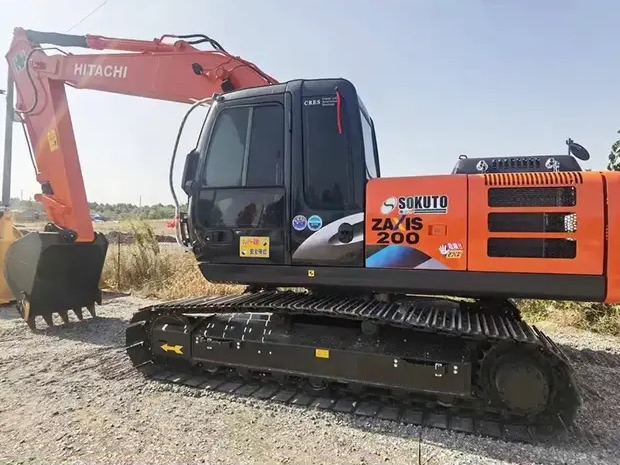 2022 Hitachi ZX200 - Kettenbagger: das Bild 2 2022 Hitachi ZX200 - Kettenbagger: das Bild 2