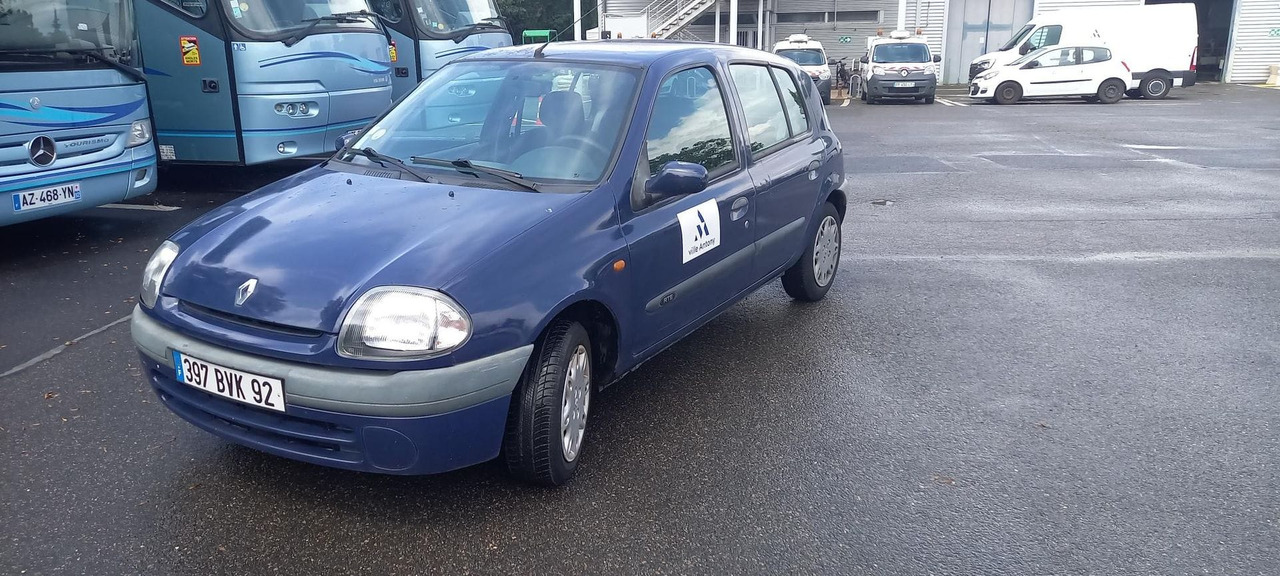 CLIO WITHOUT ROADWORTHINESS TEST - PKW: das Bild 1 CLIO WITHOUT ROADWORTHINESS TEST - PKW: das Bild 1