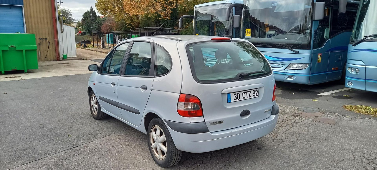 PKW MEGANE ESSENCE (241): das Bild 7 PKW MEGANE ESSENCE (241): das Bild 7