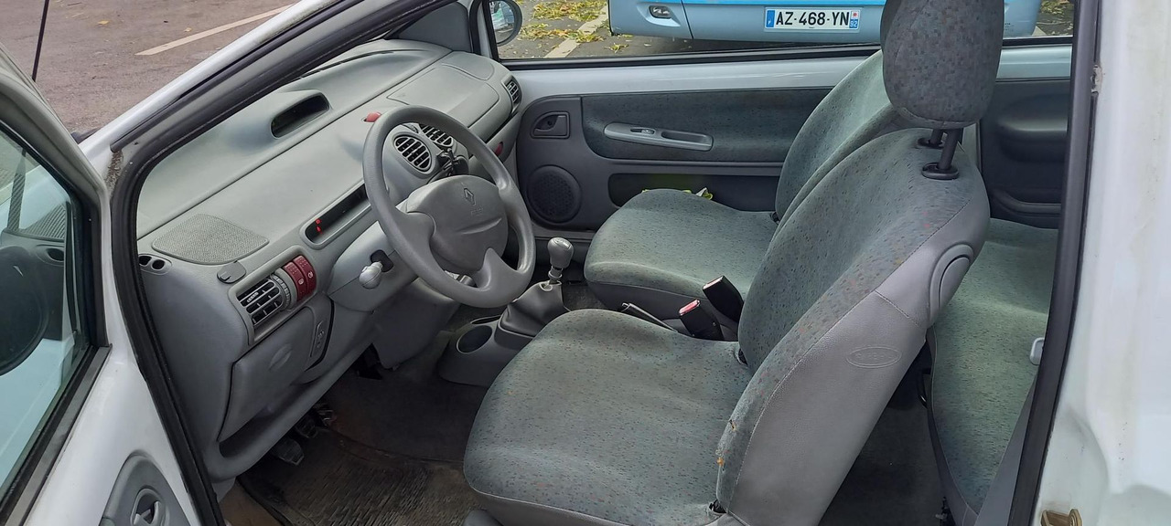 TWINGO ESSENCE (267) - PKW: das Bild 3 TWINGO ESSENCE (267) - PKW: das Bild 3