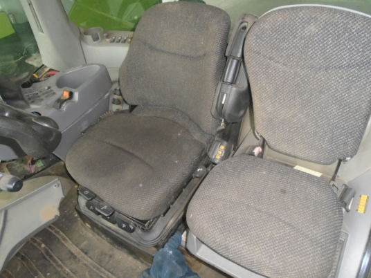 Raupentraktor Challenger MT765: das Bild 8