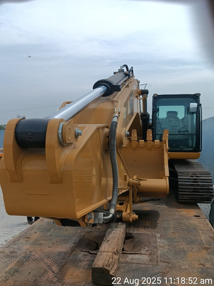 CATERPILLAR 323D3 - Bagger: das Bild 1 CATERPILLAR 323D3 - Bagger: das Bild 1