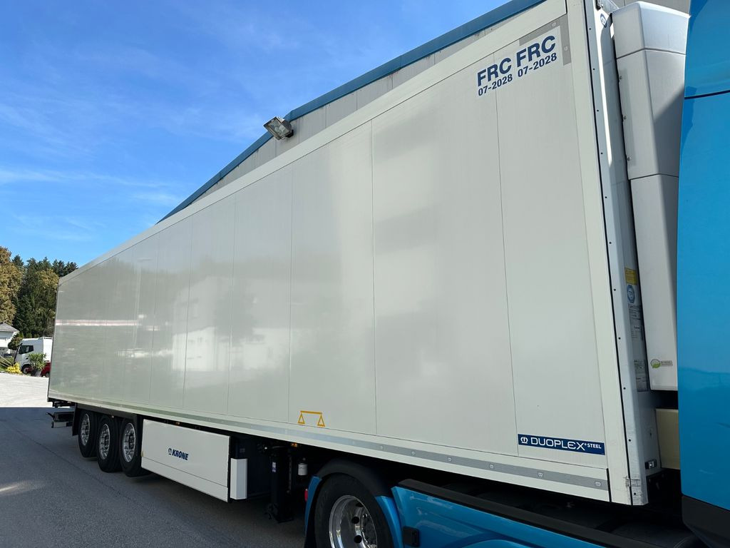 Krone SD 27 Thermoking Spectrum Multitemp Pharma Safe Krone SD 27 Thermoking Spectrum Multitemp Pharma Safe - Kühlkoffer Auflieger: das Bild 2 Krone SD 27 Thermoking Spectrum Multitemp Pharma Safe Krone SD 27 Thermoking Spectrum Multitemp Pharma Safe - Kühlkoffer Auflieger: das Bild 2