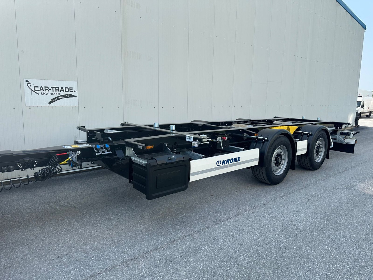 Krone ZZW 18elE10 Tadem BPW Maxi Krone ZZW 18elE10 Tadem BPW Maxi - Container/ Wechselfahrgestell Anhänger: das Bild 1 Krone ZZW 18elE10 Tadem BPW Maxi Krone ZZW 18elE10 Tadem BPW Maxi - Container/ Wechselfahrgestell Anhänger: das Bild 1
