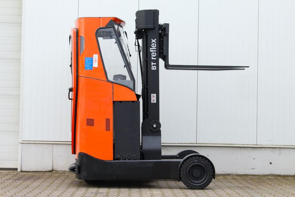 BT RRE160R Outdoor Kabine - Schubmaststapler: das Bild 2 BT RRE160R Outdoor Kabine - Schubmaststapler: das Bild 2
