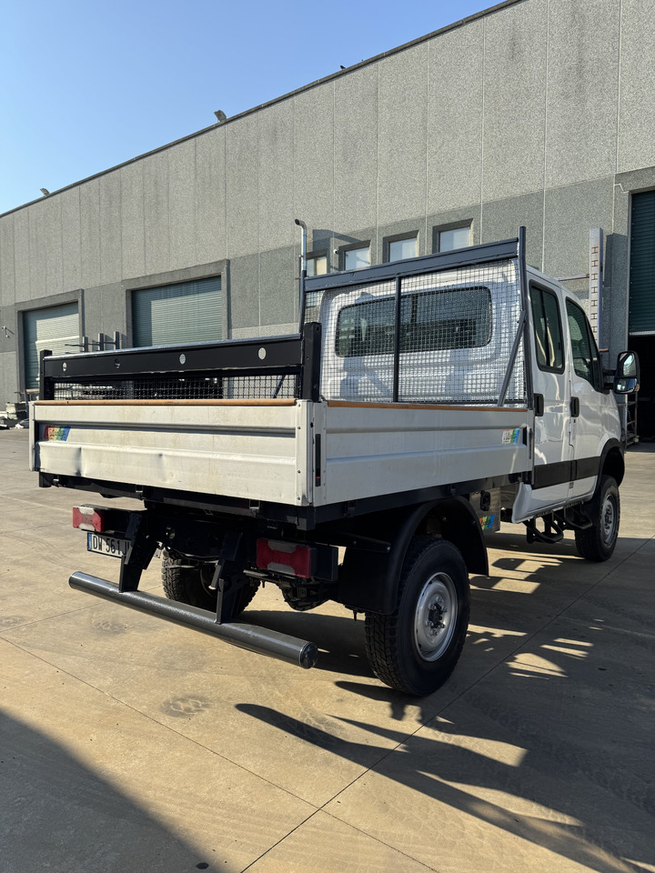IVECO Daily 4X4 - Pritsche Transporter: das Bild 4 IVECO Daily 4X4 - Pritsche Transporter: das Bild 4