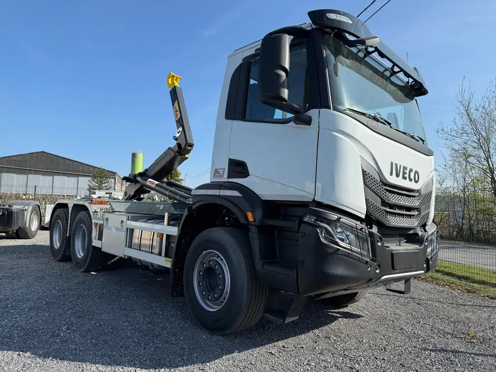 Iveco AD300T48 HYVALIFT 20 TONS*pare-choc hydraulique - Abrollkipper: das Bild 2 Iveco AD300T48 HYVALIFT 20 TONS*pare-choc hydraulique - Abrollkipper: das Bild 2