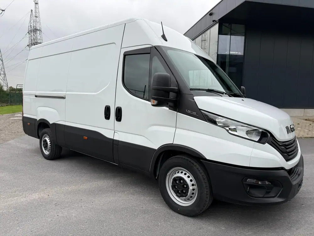 Iveco Daily 35-140 *L3H2*DISPO DE STOCK*Airco*Cruise control - Kastenwagen: das Bild 2 Iveco Daily 35-140 *L3H2*DISPO DE STOCK*Airco*Cruise control - Kastenwagen: das Bild 2
