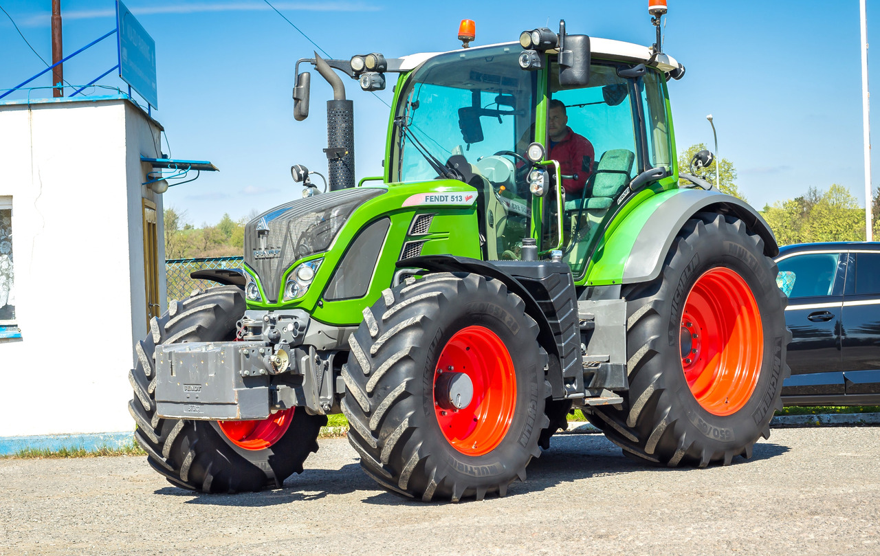 FENDT 513 VARIO - AUTOPILOT - 2016 ROK - ORYGINALNE OPONY - Traktor: das Bild 2 FENDT 513 VARIO - AUTOPILOT - 2016 ROK - ORYGINALNE OPONY - Traktor: das Bild 2