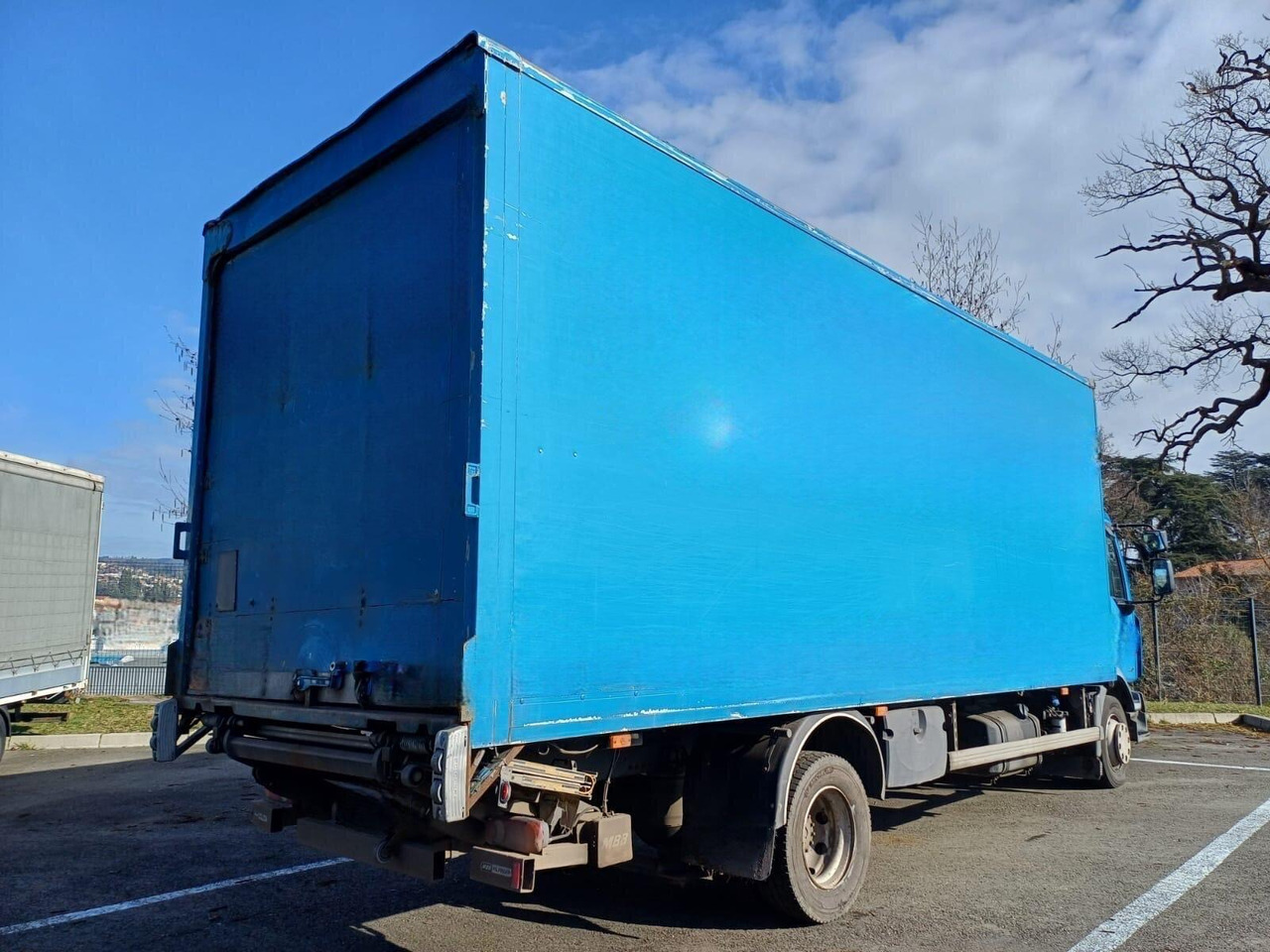 RENAULT MIDLUM 12.270 - Koffer LKW: das Bild 3 RENAULT MIDLUM 12.270 - Koffer LKW: das Bild 3