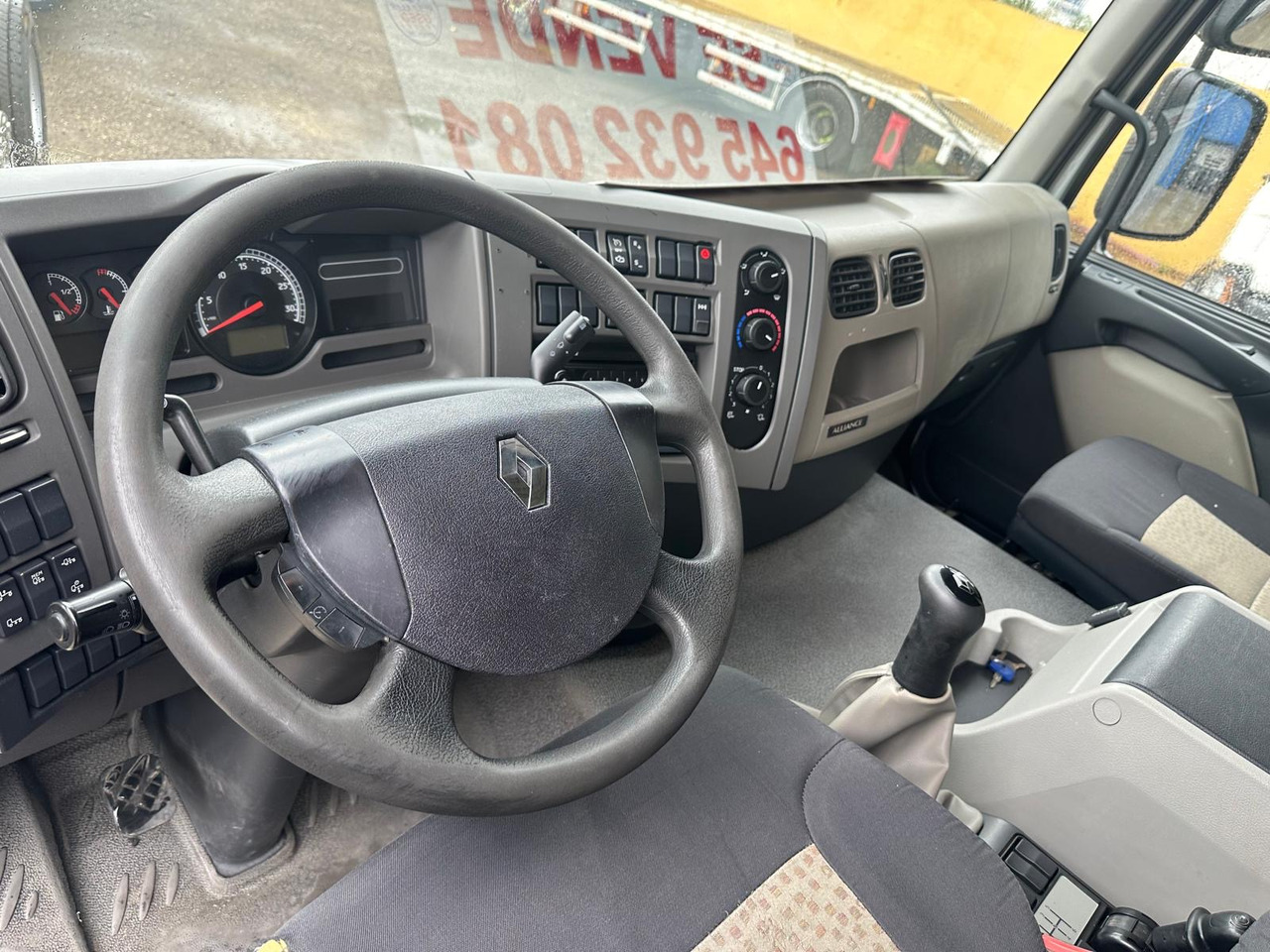 RENAULT PREMIUM 380 - Plane LKW: das Bild 4 RENAULT PREMIUM 380 - Plane LKW: das Bild 4