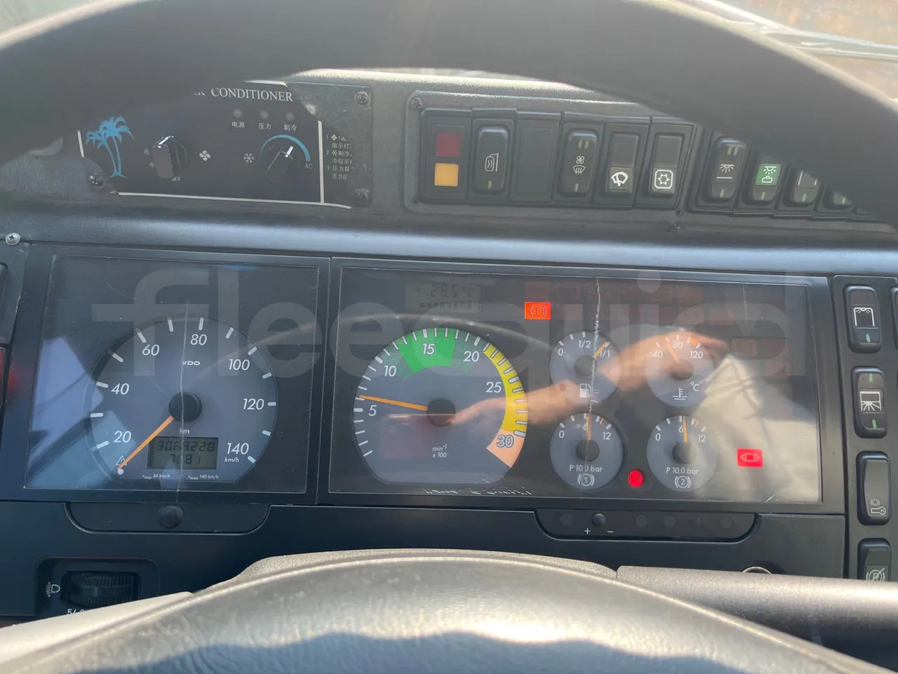 Mercedes-Benz MB 818 S - Reisebus: das Bild 3 Mercedes-Benz MB 818 S - Reisebus: das Bild 3