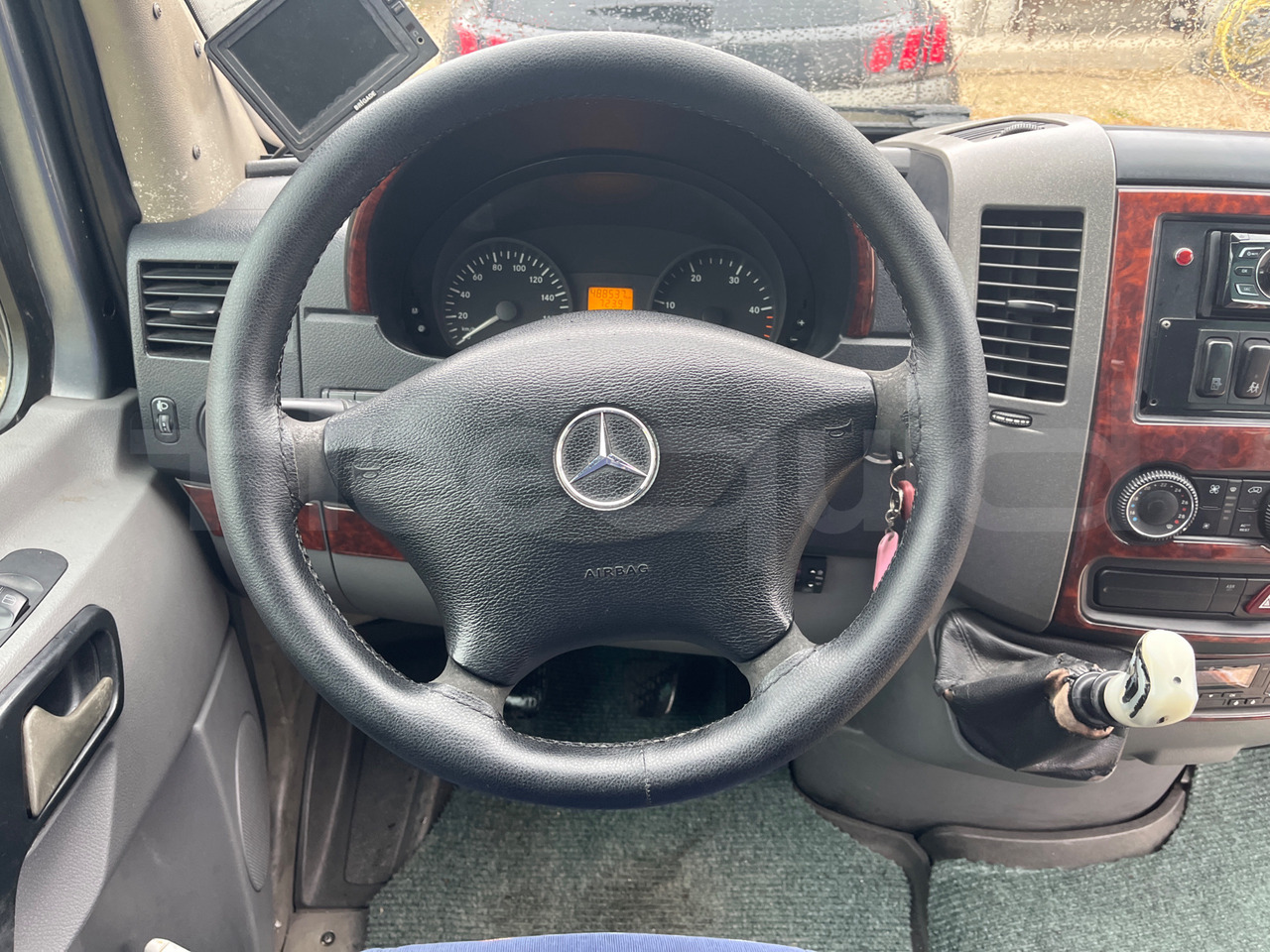 Überlandbus Mercedes-Benz Sprinter: das Bild 16 Überlandbus Mercedes-Benz Sprinter: das Bild 16