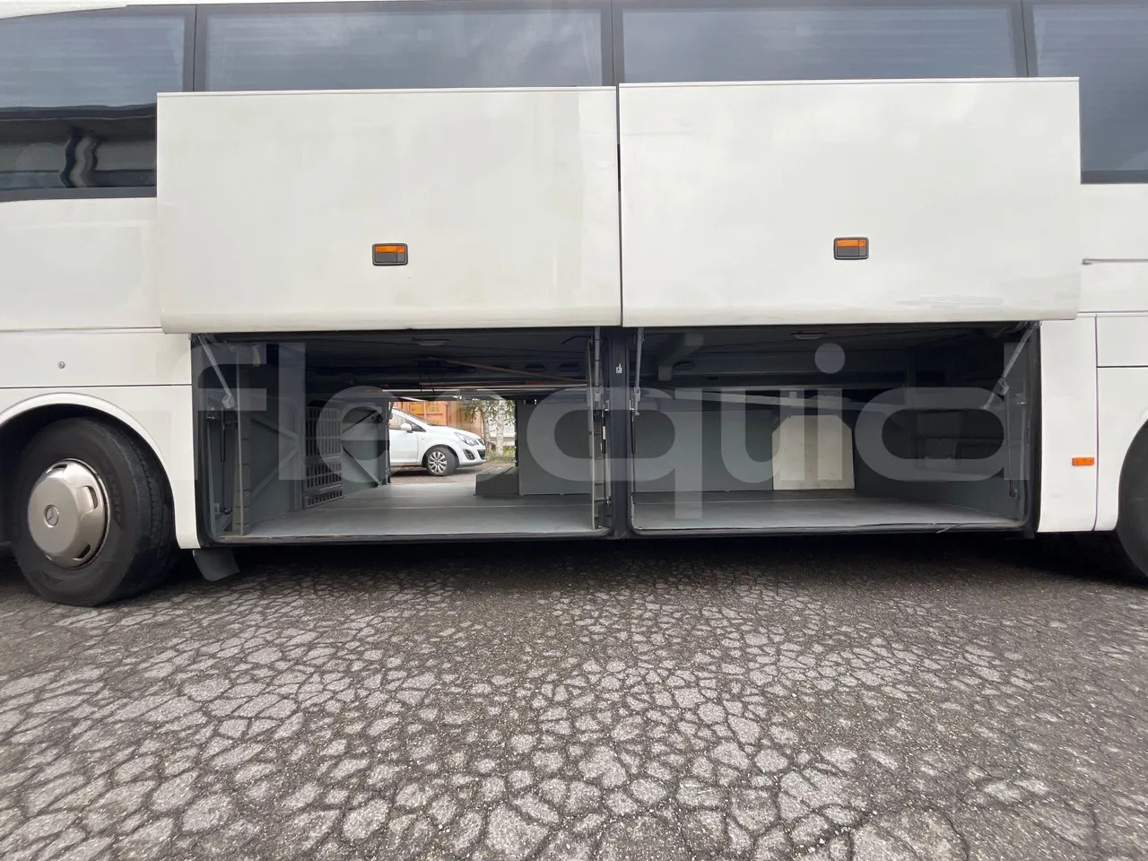 Reisebus Mercedes-Benz Tourismo: das Bild 7