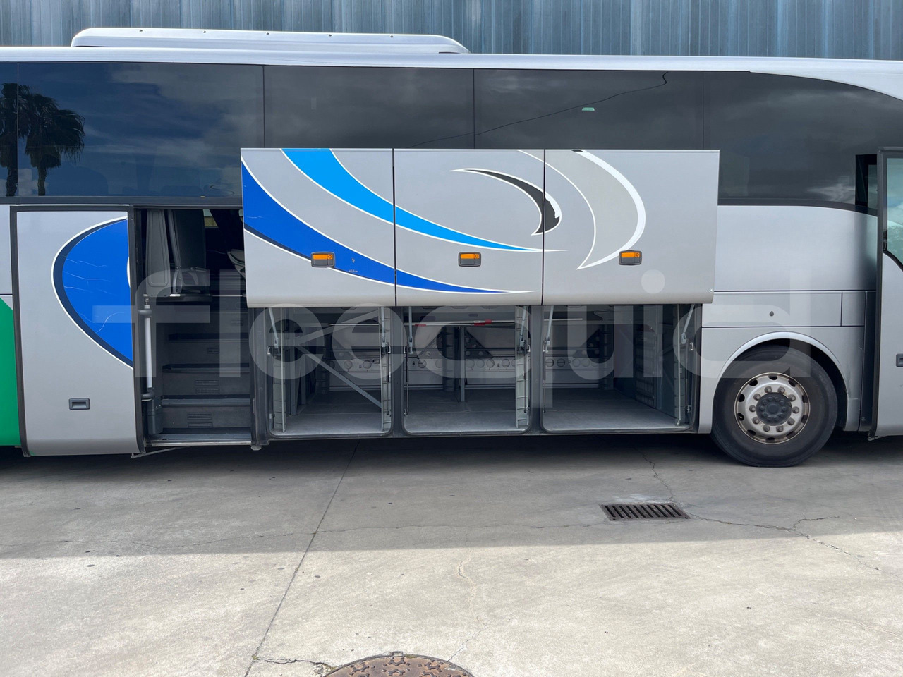 Reisebus Mercedes-Benz Tourismo: das Bild 7