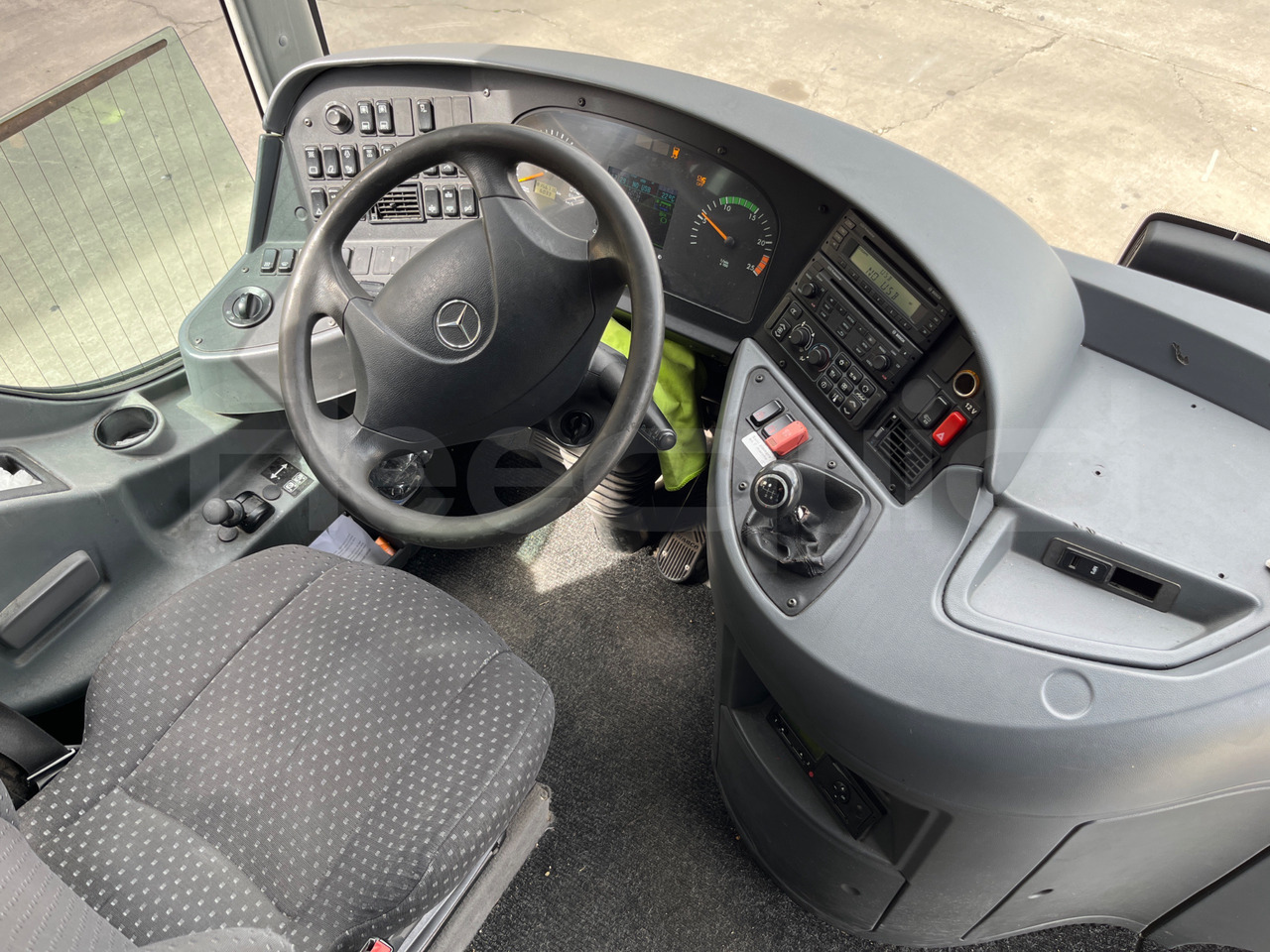 Reisebus Mercedes-Benz Tourismo: das Bild 19