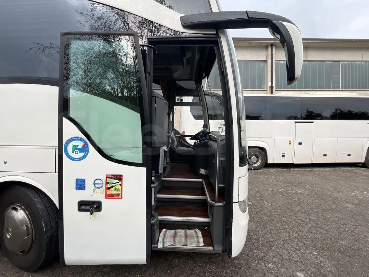 Reisebus Mercedes-Benz Tourismo: das Bild 15