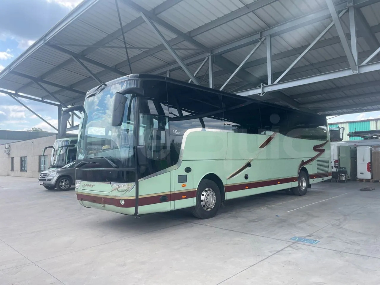 Van Hool Acron - Reisebus: das Bild 4 Van Hool Acron - Reisebus: das Bild 4